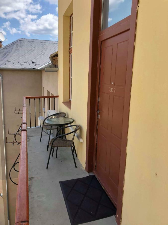 Palace - Belvarosi Apartman Егер Екстериор снимка